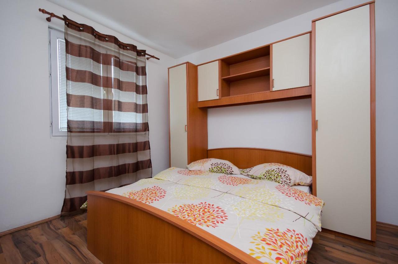 Apartments Toni Banjol Buitenkant foto
