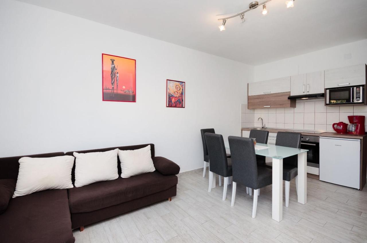 Apartments Toni Banjol Buitenkant foto